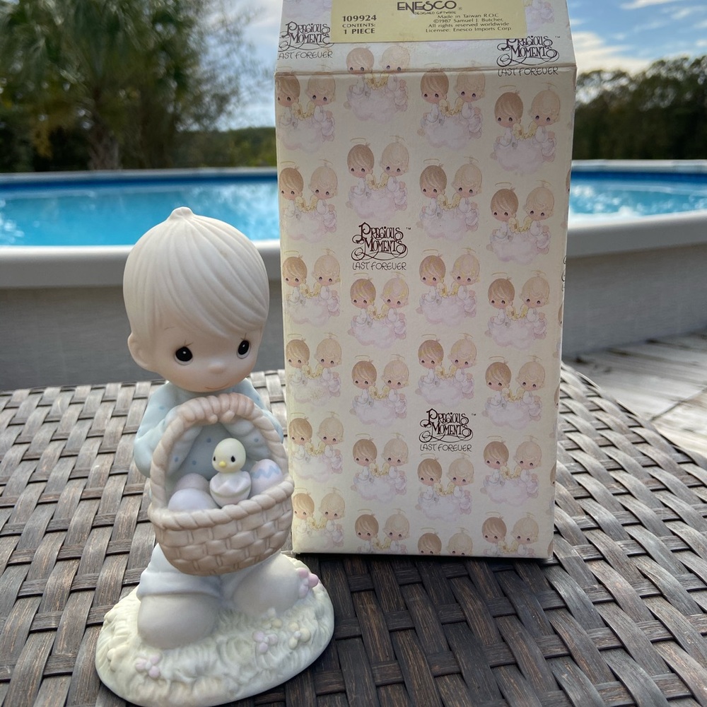 Precious Moments figurine